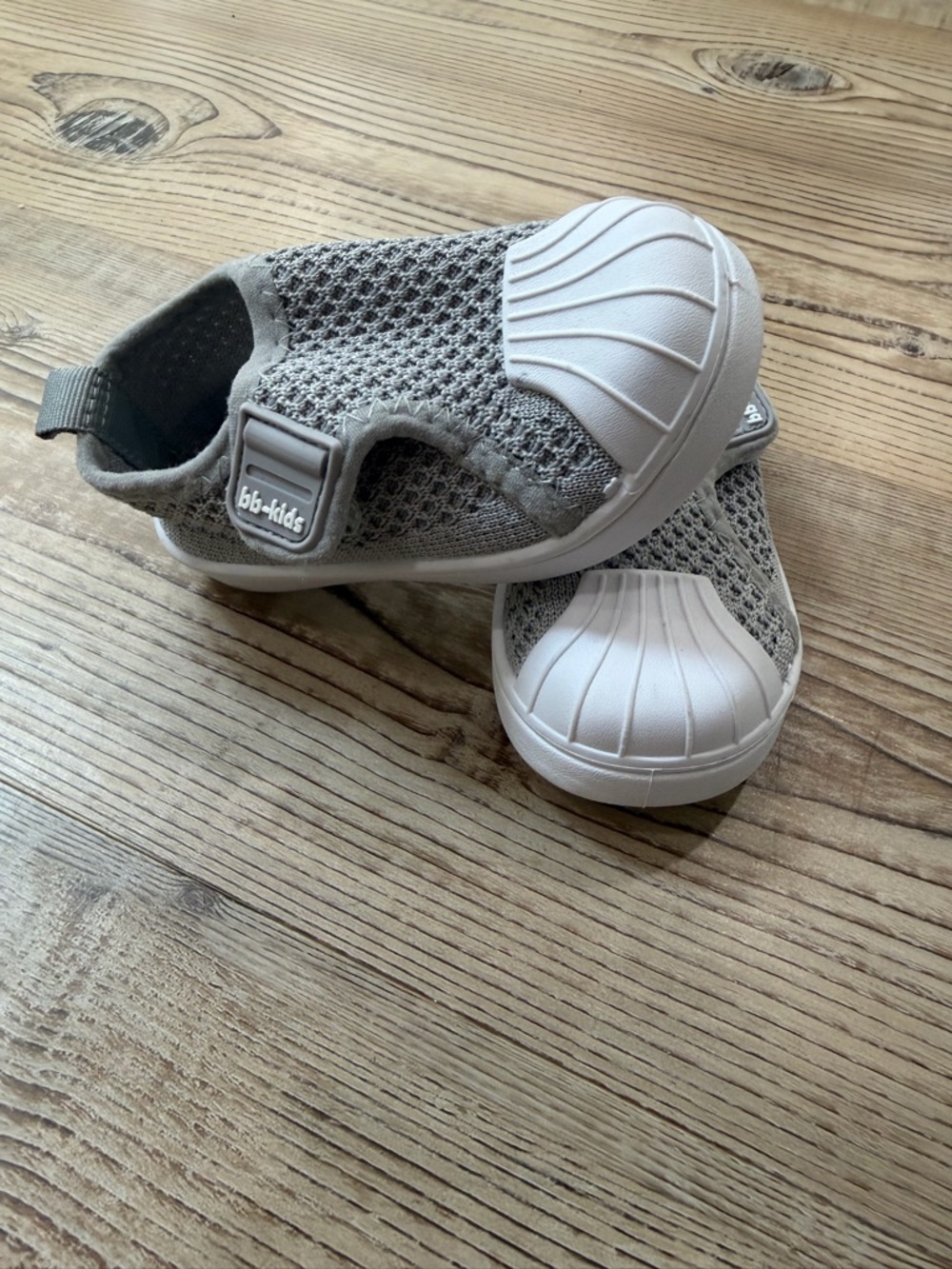 Toddler Grey Mesh Slip-On Velcro Kids Shoes size 5.5 - Picture 3 of 6